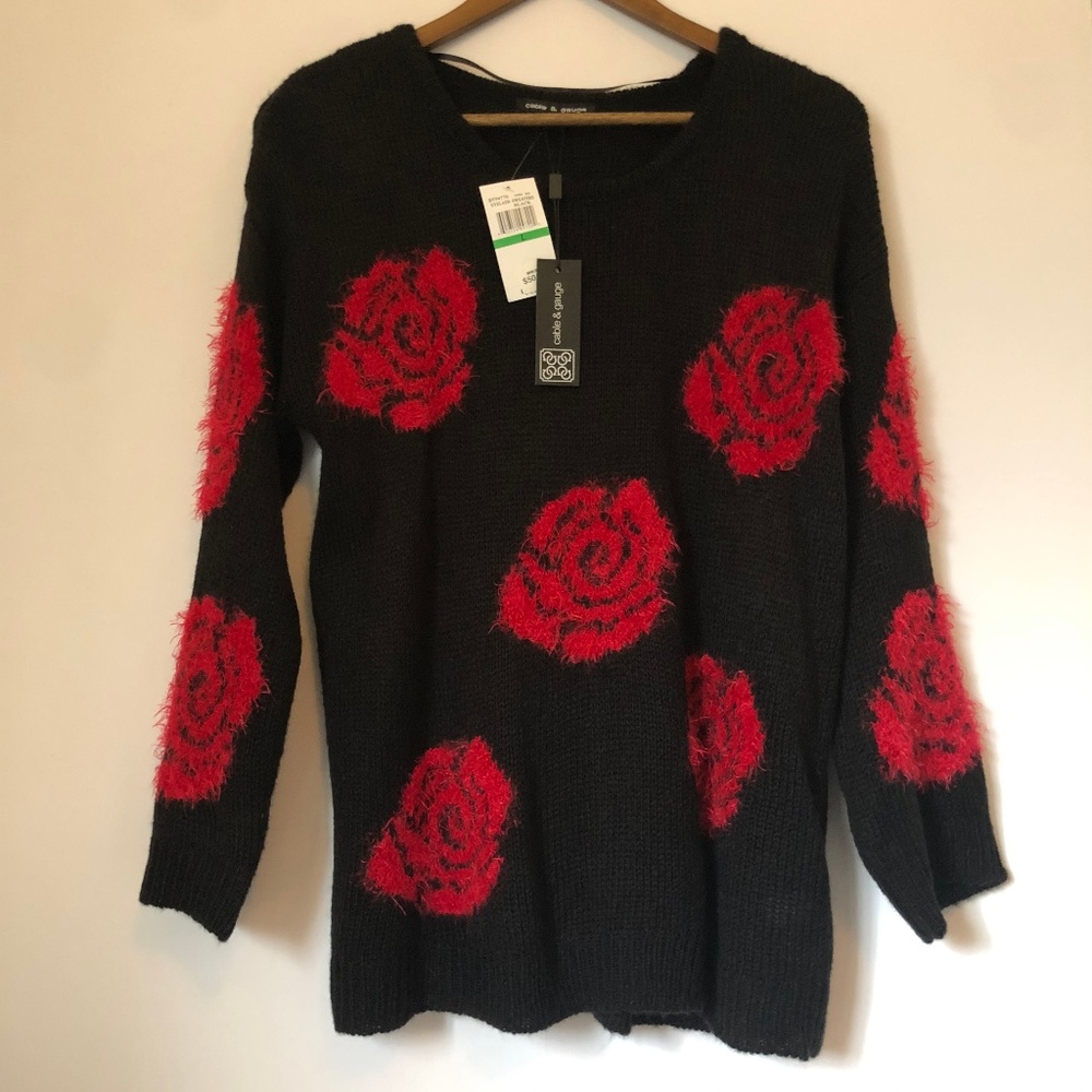 Cable & Gauge Black Rose Sweater NWT Large